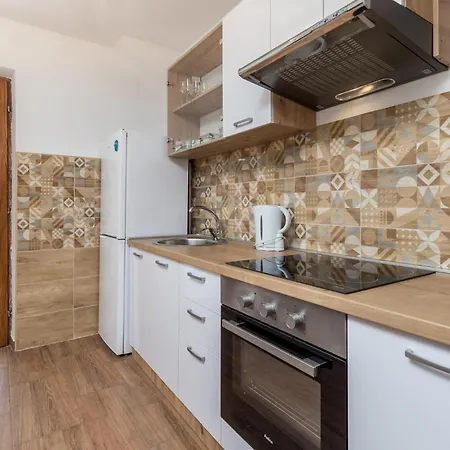 Nice Apartment In Cres With Kitchen Exterior foto