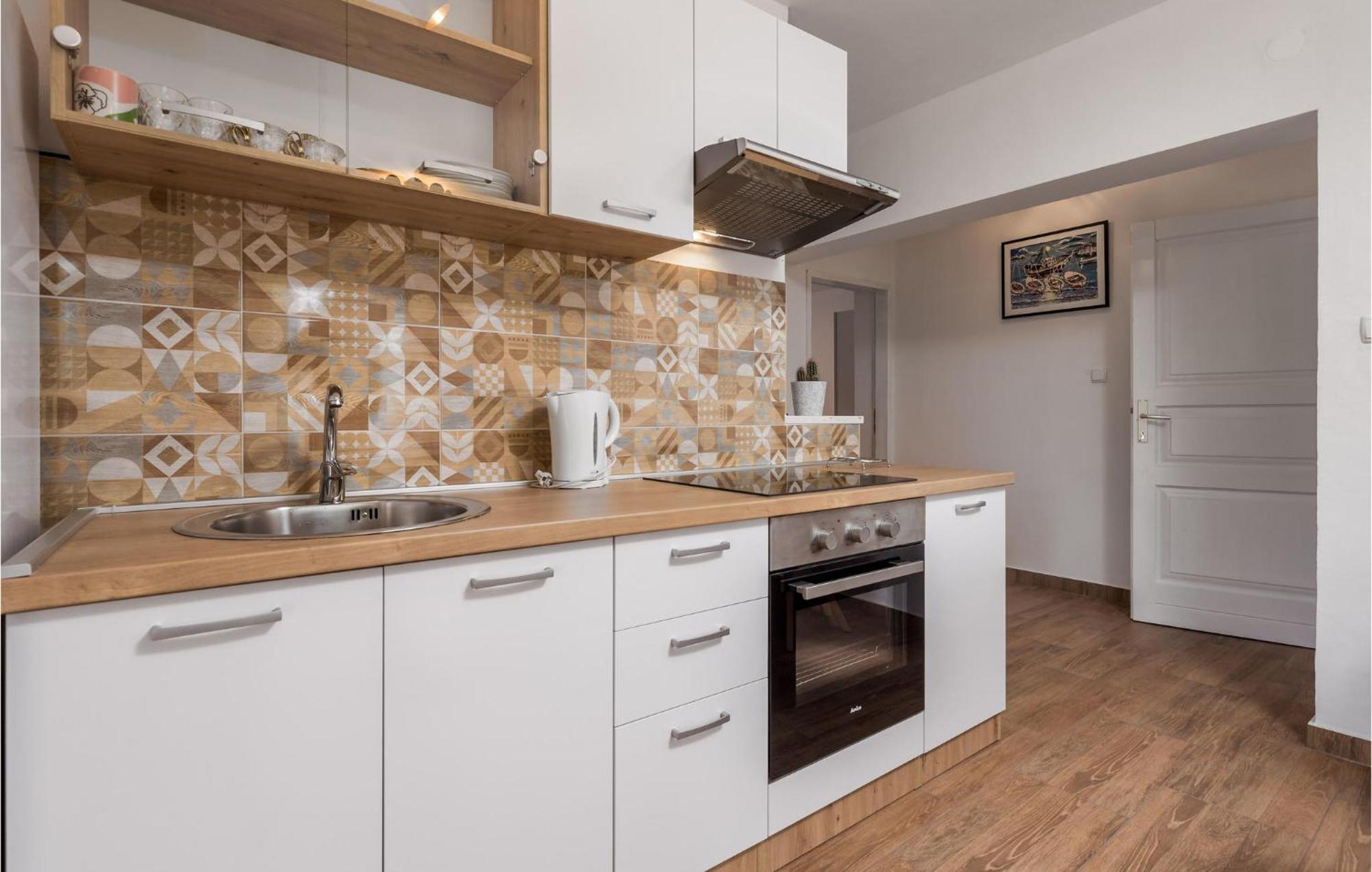 In With Kitchen *